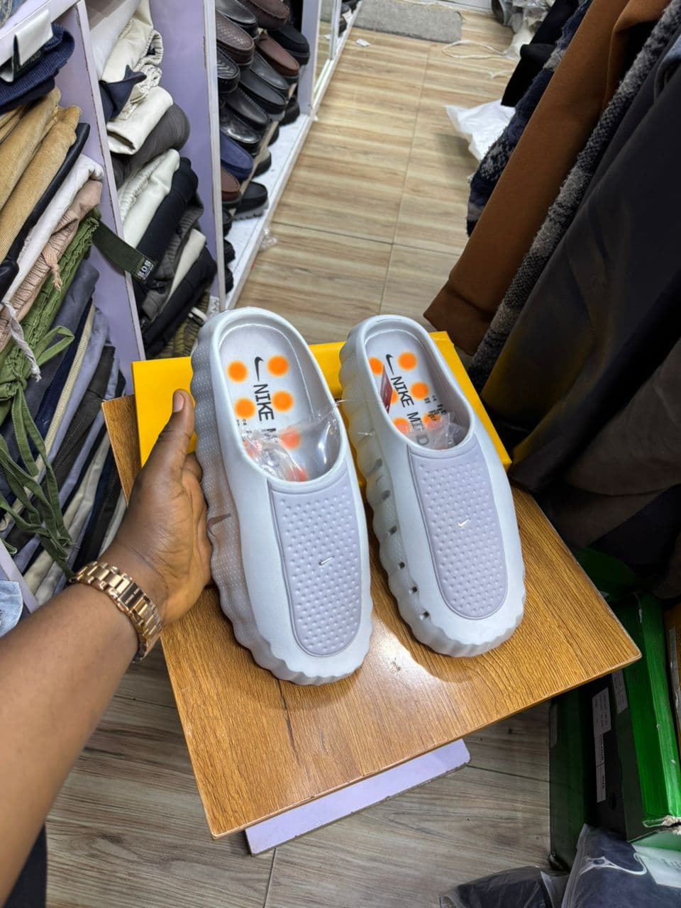 Cloud White Cushion Slides