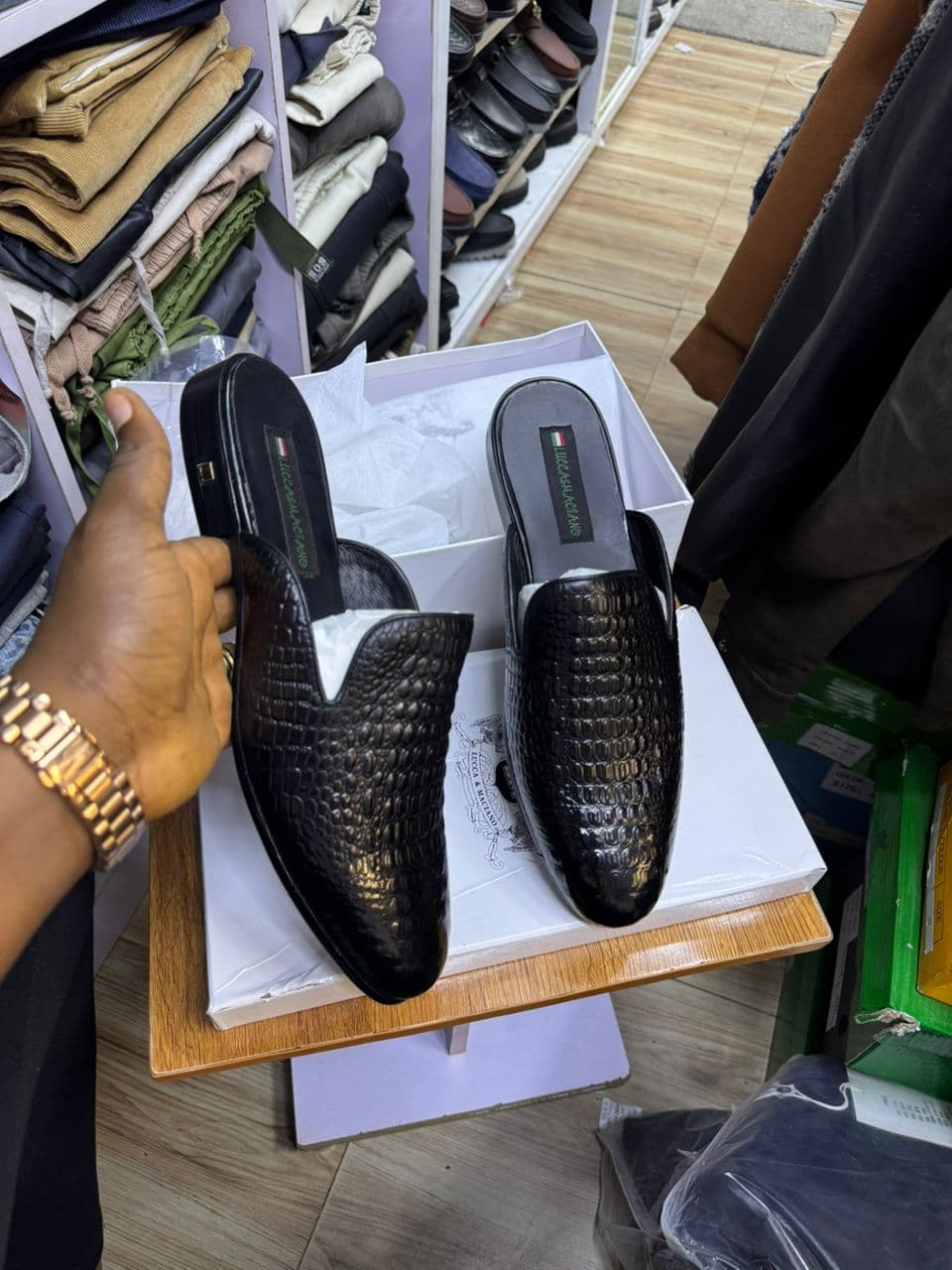 Noir Woven Leather Mules