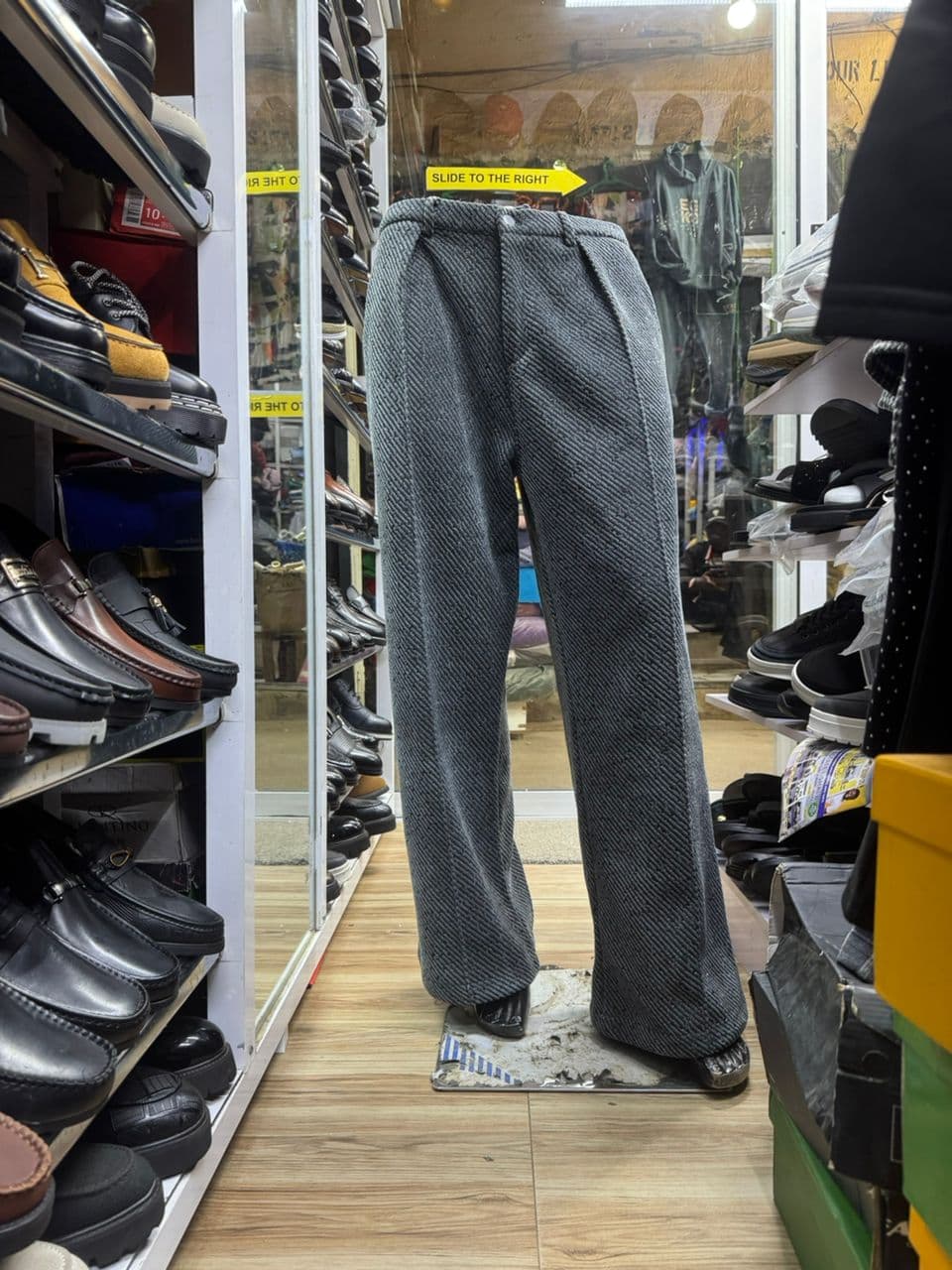 Chinos